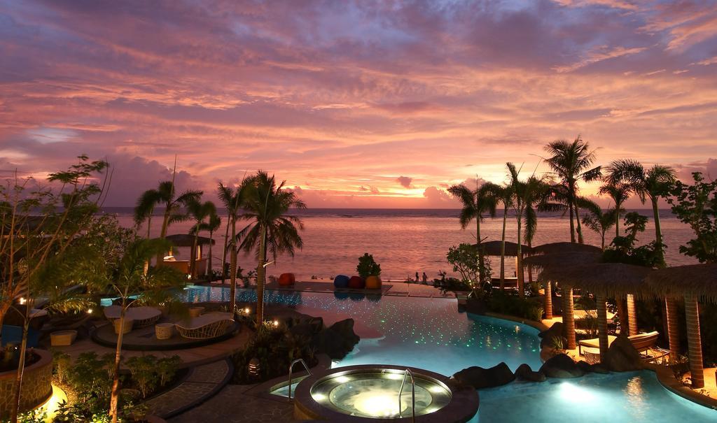 Dusit Thani Guam Resort Тумон Екстериор снимка